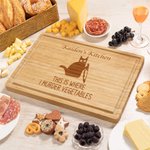 Planche à découper personnalisée en bambou FSC avec rainure pour le jus de fruit Cadeau de mariage et de pendaison de crémaillère pour la famille