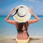 Personalisierte geflochtene Blume Floppy Beach Hat mit Namen Sommer Accessoire Geburtstag Urlaub Flitterwochen Geschenk für Frauen