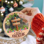 Gepersonaliseerd avontuur Wegwijzers Bloem Acryl Hang Ornament met Jaar en Reisbestemmingen Kerst Verjaardag Gift voor Travel Adventure Lovers