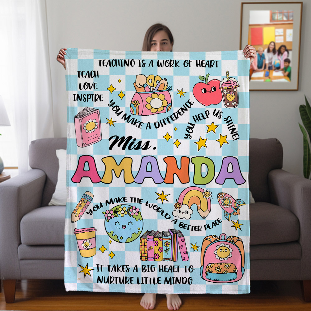 Livre personnalisé Crayon damier Couverture douce avec nom Décoration de la maison Journée des enseignants Anniversaire Cadeau d'anniversaire pour l'enseignant