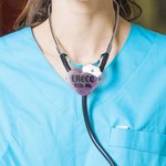 Henkilökohtainen Glitter Heart Sairaanhoitaja Cap Concealed Snap Stetoskooppi ID Tag kanssa nimi Job Title Sairaanhoitajat Week arvostus syntymäpäivälahja Medical Staffille