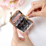 Gepersonaliseerde Geboorte Bloemen Boeket Vintage Mini PU lederen sieraden doos met naam en Kiss Lock Travel Essential verjaardag bruidsmeisje geschenk voor vrouwen