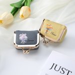 Gepersonaliseerde Geboorte Bloemen Boeket Vintage Mini PU lederen sieraden doos met naam en Kiss Lock Travel Essential verjaardag bruidsmeisje geschenk voor vrouwen