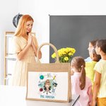 Gepersonaliseerde Apple Pencil Cartoon Onderwijskarakter Grote Jute Draagtas met Naam Verjaardag Waardering Lerarendag Cadeau voor Leraren Opvoeders