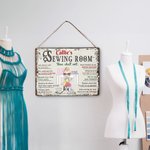 Henkilökohtainen ompelukone sarjakuvahahmo metalli merkki nimi Studio sisustus syntymäpäivä Housewarming lahja ompelu harrastaja suunnittelija