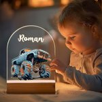 Henkilökohtainen sarjakuva Big Wheel Off-Road Truck Ajoneuvon nimi LED-yövalo, jossa on puinen pohja ja säädettävä 7 väriä Home Decor Syntymäpäivälahja lapsille