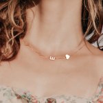 Gepersonaliseerde zilveren sierlijke zijwaartse minimalistische ketting met initiaal naam verjaardagscadeau voor vrouwen vriendin vrouw moeder familie