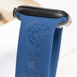 Personalisierte 1 - 3 Hunde und Pfoten Silikon Apple Watch Band mit eingraviertem Namen Geburtstag Jahrestag Geschenk für Hundeliebhaber