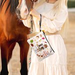 Henkilökohtainen sarjakuva hevonen ja Cowboy tyttö meikki laukku nimi ja ranneke Travel tarvikkeet hevonen Racing syntymäpäivälahja naisille hevosen ystäville