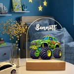 Henkilökohtainen sarjakuva Big Wheel Off-Road Truck Ajoneuvon nimi LED-yövalo, jossa on puinen pohja ja säädettävä 7 väriä Home Decor Syntymäpäivälahja lapsille