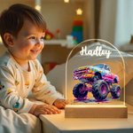 Henkilökohtainen sarjakuva Big Wheel Off-Road Truck Ajoneuvon nimi LED-yövalo, jossa on puinen pohja ja säädettävä 7 väriä Home Decor Syntymäpäivälahja lapsille