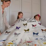 Personalisierte Großmutters Garten Weiche Decke mit Geburtsblumen Schmetterling 1-10 Namen Muttertag Geburtstag Geschenk für Mama Oma