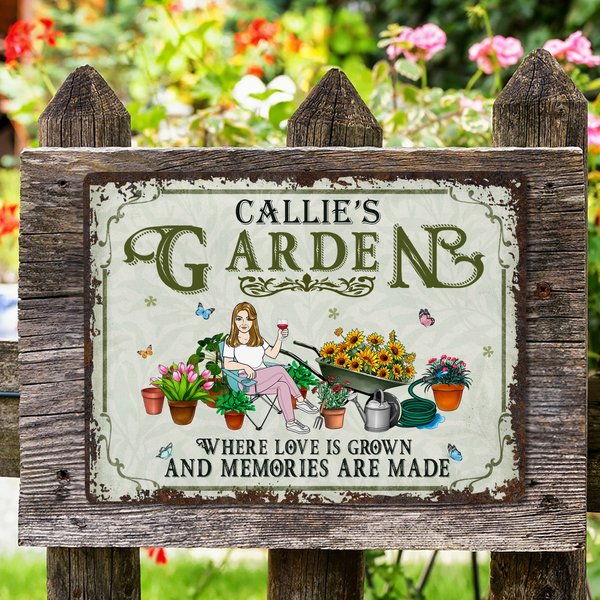 Personalised Retro Garden Cartoon Character Metal Sign with Name Garden Yard Decor Housewarming Birthday Gift for Mom Grandma Friends Gardening Lovers