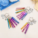Personalized Crochet Queen Colorful Portable Mini Crochet Hooks Keychain with Engraved Text Outdoor Essentials Birthday Gift for Women Craft Lovers