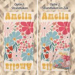 Gepersonaliseerde Multikleurige Bloemen Sneldrogende Oversized Strandlaken met Naam Zomer Vakantie Zwembad Feestje Cadeau voor Vrouwen Zwemliefhebbers