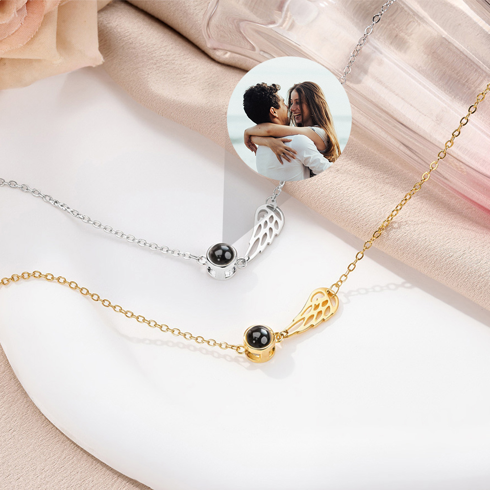 Collier de projection de photo d'aile d'ange personnalisé avec I Love You en 100 langues Sympathie Cadeau commémoratif pour les femmes