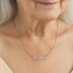 Henkilökohtainen sydän nimi kaulakoru Dainty korut vuosipäivä syntymäpäivä lahja naisille