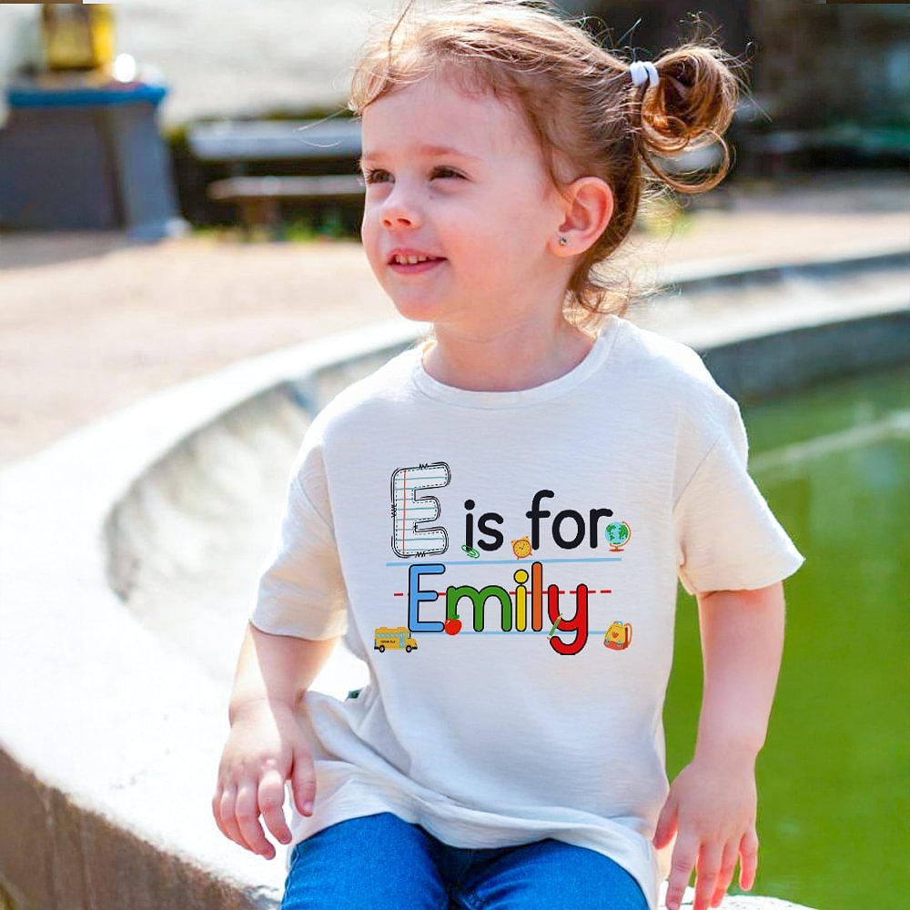 Maglietta e felpa personalizzata con nome e iniziale per bambini