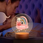 Gepersonaliseerd Baby Regenboog Wolk Acryl LED Nachtlampje met houten basis en naam Kamer Decor Verjaardagscadeau voor kinderen