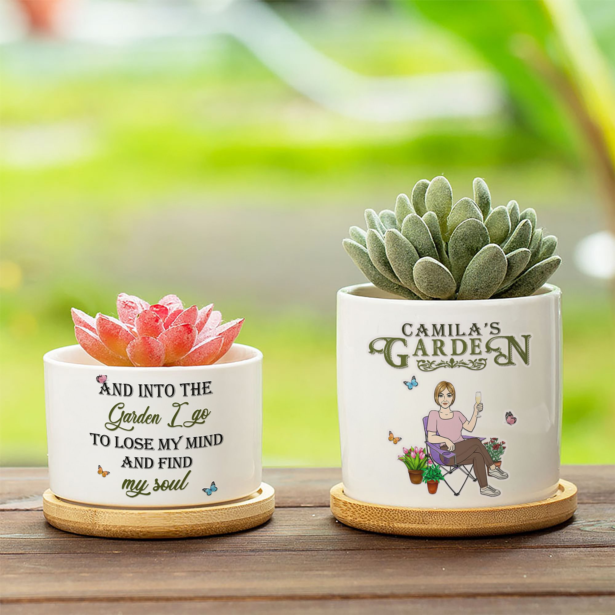 Pot de jardinage personnalisé en céramique avec drainage et base en bambou Cadeau d'anniversaire essentiel pour la famille qui aime le jardinage