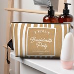 Trousse de maquillage rayée multicolore avec nom et date pour le rangement à la plage Cadeau de douche de mariage pour les demoiselles d'honneur