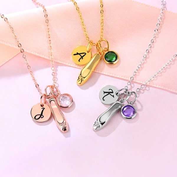 Collier de pierres de naissance pour chaussure de ballet avec initiale gravée Anniversaire Cadeau pour Ballerine