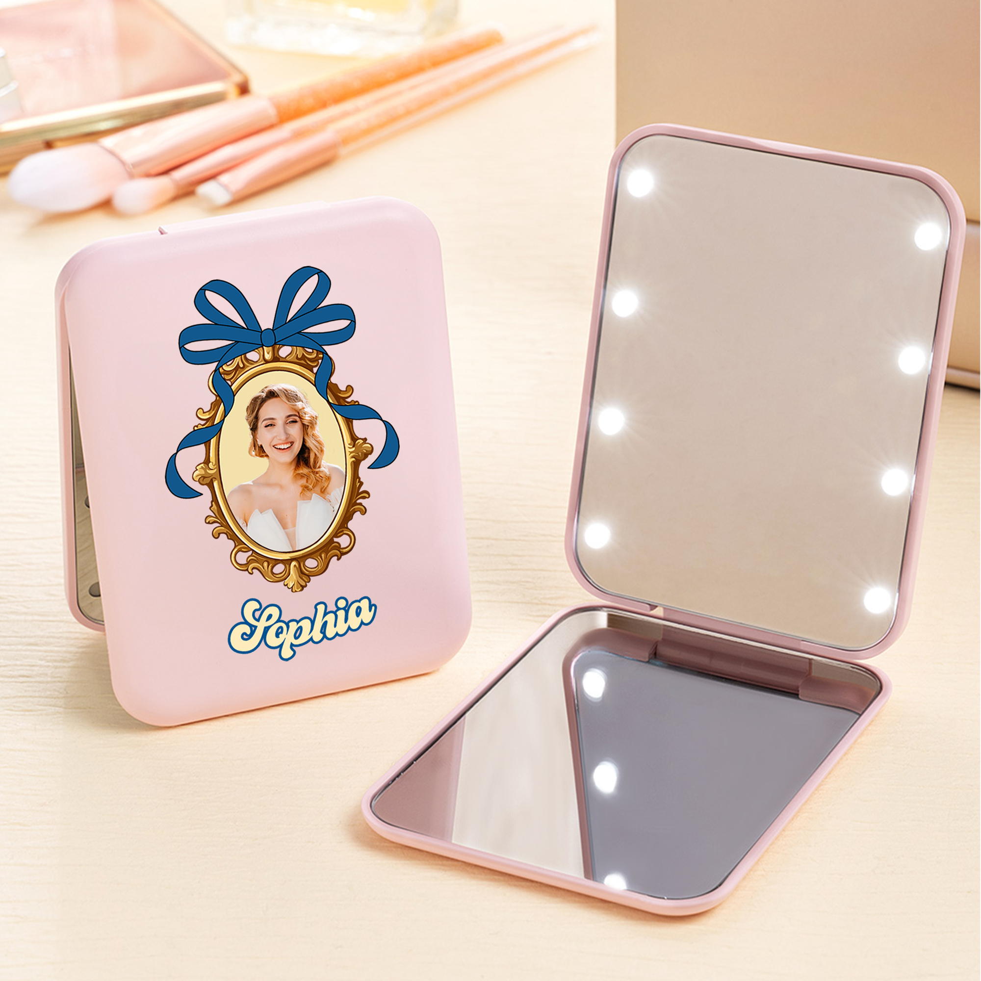Miroir de maquillage de poche avec nom et miroir LED pour princesse Cadeau d'anniversaire pour femme