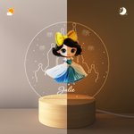 Personalizzato Carino Cartoon Fairy-tale Princess Acrylic LED Night Light con base in legno Home Decor Compleanno Regalo per bambini per ragazze