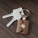 Personalized 3 Family Photos Album PU Leather Keychain with Engraved Text Birthday Father's Day Anniversary Gift for Dad Husband