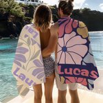 Toalla de playa personalizada con nombre y flor danesa suave y de secado rápido bolsa toalla 2 en 1 regalo de cumpleaños y fiesta para mujeres