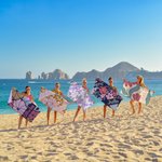 Serviette de Plage en Microfibre Personnalisée avec Nom et Fleur Danoise Accessoire Séchage Rapide Cadeau Anniversaire Estival pour Femme