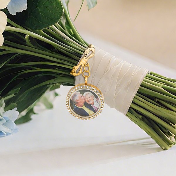 Personalized Bow Zircon Photo Lapel Brooch Pin with Text Wedding Graduation Anniversary Gift for Newlyweds Graduates