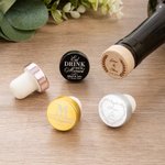 Personalisierter Minimalistischer 10-tlg. Weinverschluss mit Namen und Datum Hochzeit Party Jahrstag Geschenk für Frischvermählte