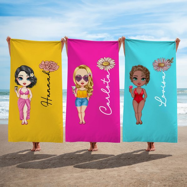 Personlig snabbtorkande strandhandduk med födelseblommor och cartoonfigur perfekt för strandsemester och som vänskapspresent