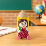 Personalizado lindo lápiz de dibujos animados sosteniendo una manzana Difusor de madera con el nombre del título y el texto de escritorio Decoración Día del Maestro Regalo para Profesores Educadores