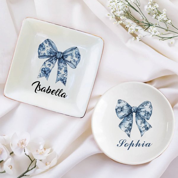 Henkilökohtainen sininen keula neliö pyöreä keraaminen juomakoru korut lautasen nimi Home Decor syntymäpäivä vuosipäivä lahja naisille koruja harrastajille