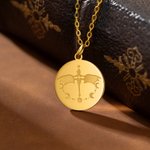 Personalisierte Fantasy Drachenreiter Mondnacht Halskette mit eingraviertem Text Geburtstag Jahrestag Weihnachtsgeschenk für Frauen Bücherwürmer Buchliebhaber