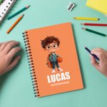 Personlig tecknad pojke flicka namn A5 spiralanteckningsbok med 120 linjerade sidor till skolstart gåva för barn