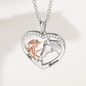 Collana personalizzabile a forma di cuore con ragazza e cavallo regalo ideale di compleanno e anniversario per donne ed amanti dei cavalli