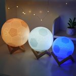 Personalizzato 3D stampa Touch Control cambia colore calcio luce notturna con nome Home Decor regalo di compleanno per gli amanti dello sport allenatore di calcio