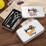 Set Couture 6 Pièces Personnalisé avec Motif Machine à Coudre Vintage Fleur de Naissance et Nom Boîte Métal Cadeau Anniversaire pour Couturier
