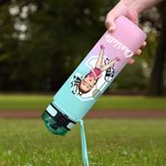 Personalisierte Softball Baseball Cartoon Charakter 32 oz Motivations Sport Wasserflasche mit Namen und Zeit Marker Geburtstag Geschenk für Sportliebhaber