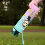 Gepersonaliseerde Tennis Badminton Pickleball Cartoon Karakter Naam 32 oz Sport Waterfles met Schaalverdeling Verjaardagscadeau voor sportliefhebbers