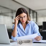 Henkilökohtainen Balance Scale akryyli nimi merkki asema Desk koristelu kiitollisuus syntymäpäivälahja lakimies oikeudellinen henkilökunta