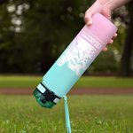 Personalisierte Ball-Motiv Sport Trinkflasche 1000 ml mit Skala und Namen Geburtstag Spieltag Geschenk für Sportbegeisterte Teammitglieder