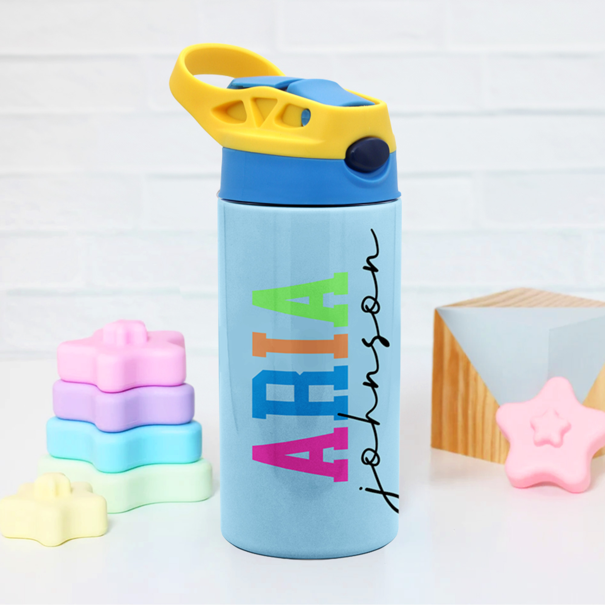 Bouteille d'eau isotherme personnalisée avec poignée et paille en silicone pour enfants Cadeau d'anniversaire et de rentrée pour garçons et filles