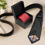 Personalisierte Streifen Foto Patch Krawatte mit Namen und Geschenkbox Herren Accessoire Hochzeit Jahrestag Business Geschenk für Ehemann Papa