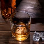 Personalized That's What I Do Golf Swing 10 oz Old Fashioned Rock Whiskey Glass with Name Birthday Father's Day Gift for Golfers Wine Lovers