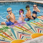 Toalla de playa personalizada para Cousin Crew estilo vintage con rayos de sol y nombre de secado rápido regalo de cumpleaños para la familia