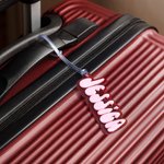 Henkilökohtainen Glitter matkatavaroiden laukku reppu akryyli nimilappu Travel tarvikkeet päivittäiseen käyttöön syntymäpäivälahja Traveler Student